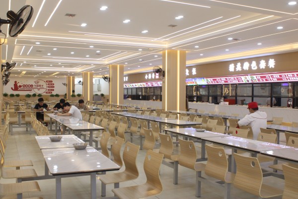 湖南鐘情餐飲管理有限責(zé)任公司,餐飲管理,鐘情餐飲管理,團體膳食,大學(xué)食堂,學(xué)院食堂,學(xué)校餐飲